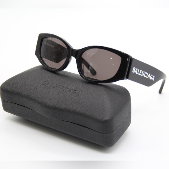 NEW BB0258S 001 OVERSIZED BALENCIAGA BLACK SUNGLASSES - Picture 2 of 15